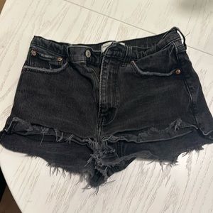 Abercrombie & Fitch black denim short size 27/4.  The Mom Short High Rise style